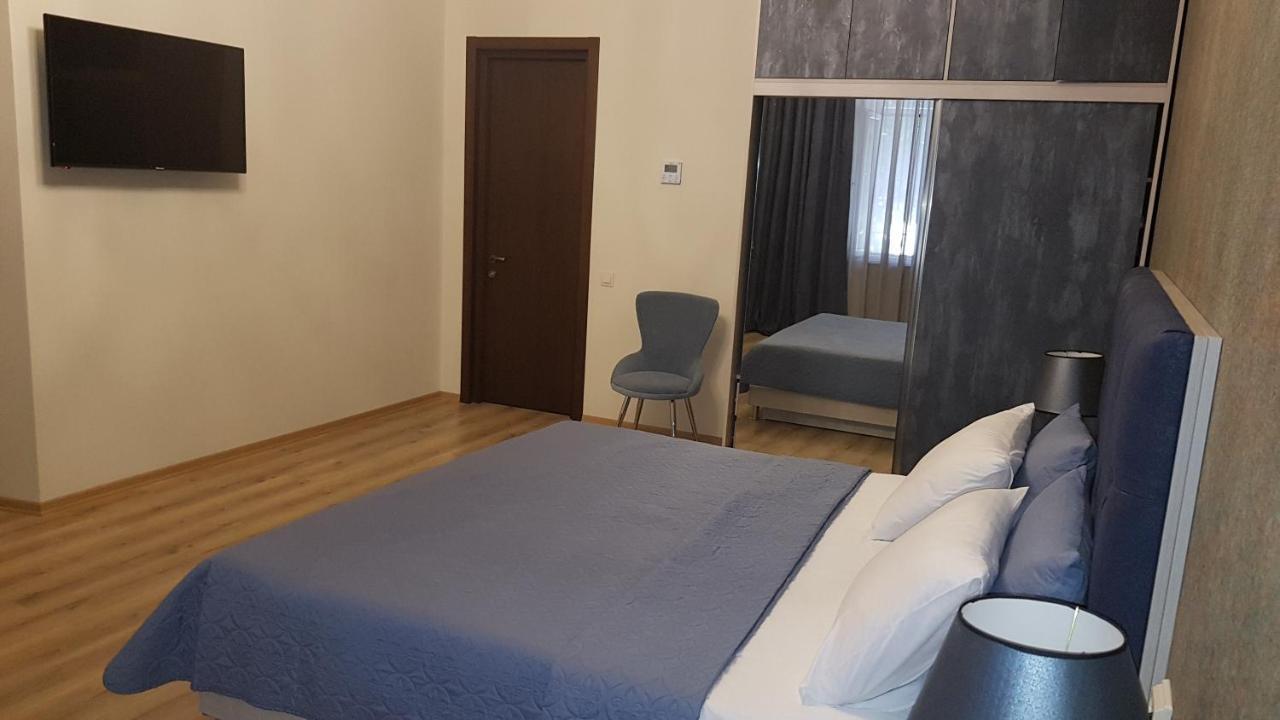 Hotel Griboedov Tbilisi Bagian luar foto